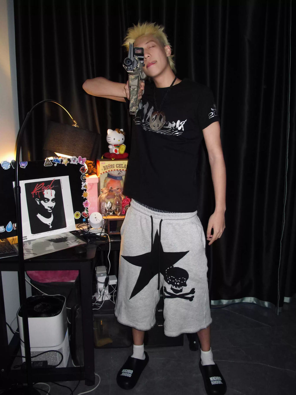 Lightning Skull Graphic Shorts – Grey Streetwear